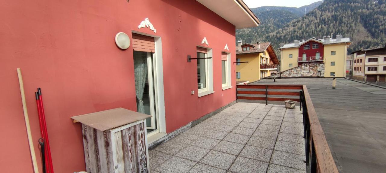 Apartamento Le Mongolfiere 2 Malè Exterior foto