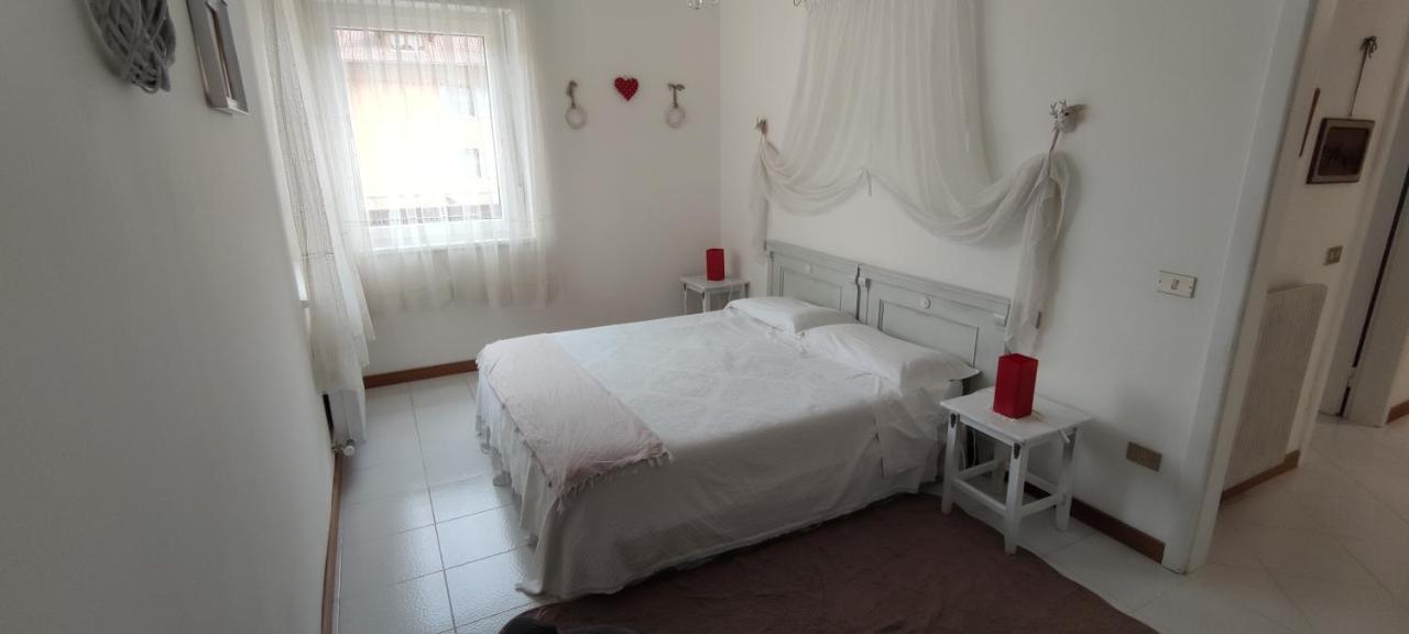 Apartamento Le Mongolfiere 2 Malè Exterior foto